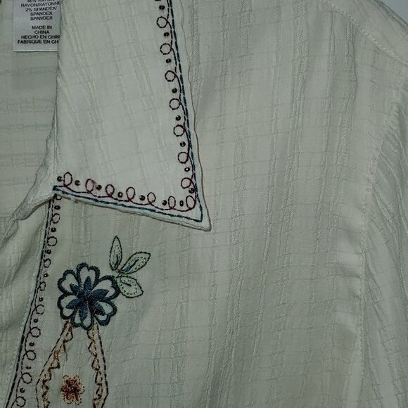 Alfred Dunner Embroidered Button Up Collared Long Sleeve Vintage Style Blouse 16 - Picture 10 of 16